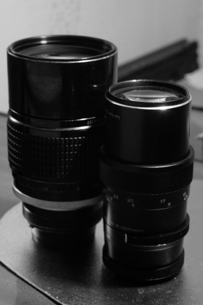 Comparision between a Nikkor 180mm f2.8 and an Auto Revuen 240mm f4.5
