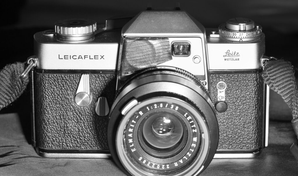 Front view of a Leicaflex