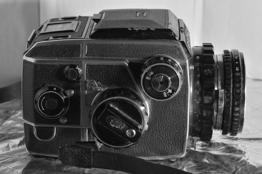 Bronica EC TL vu de côté