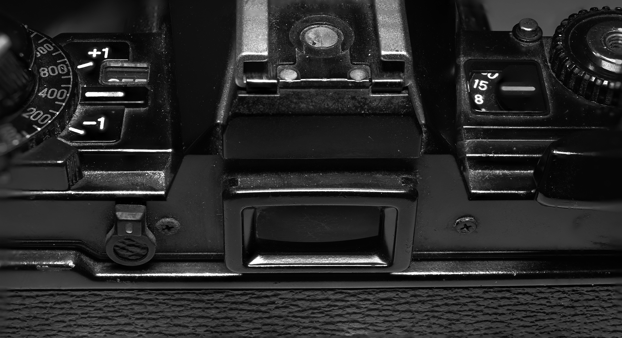 Pourquoi mon objectif ne fait pas la mise au point pile sur l&rsquo;infini ?