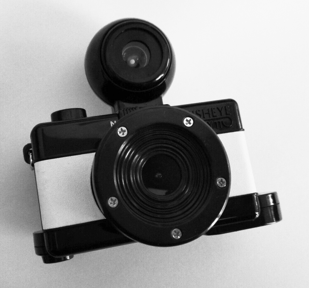 Petit appareil photo format 110