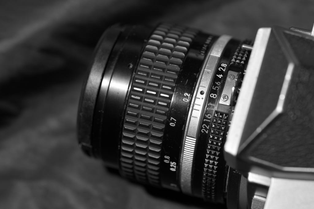 Top view of a Nikkor 28mm f/2.8 AI-S.