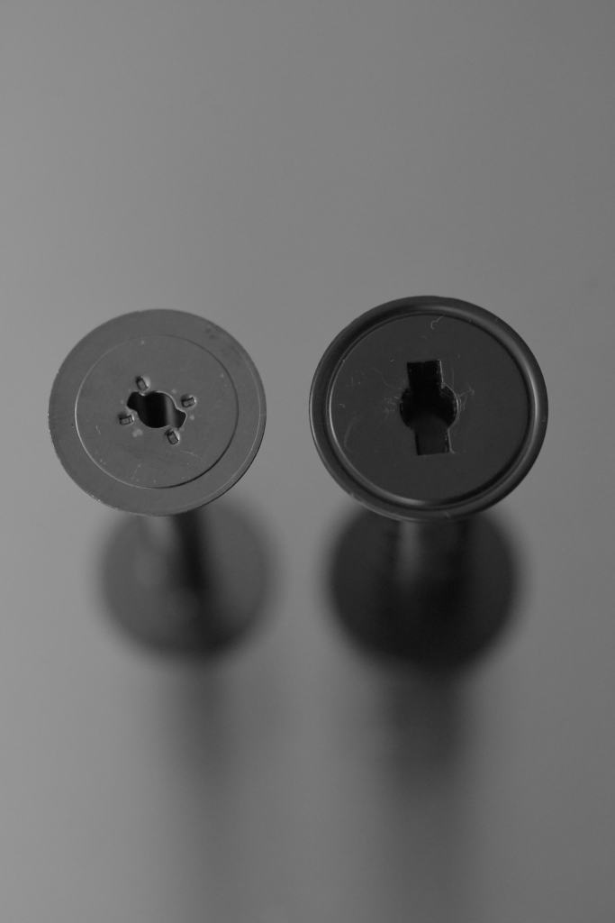 120 (left) and 620 (rihgt) spools
