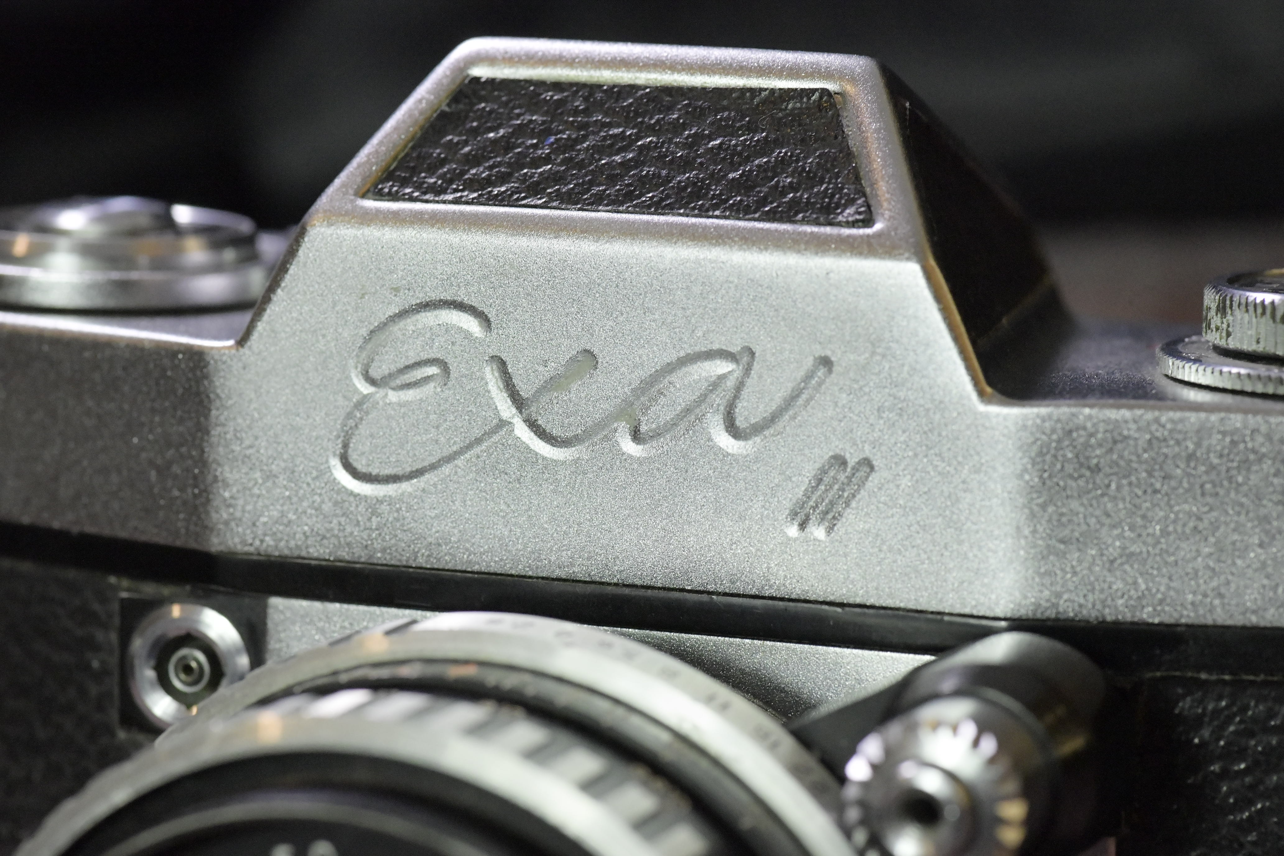 Ihagee Exa II : de l&rsquo;importance de la préhension pour un appareil photo