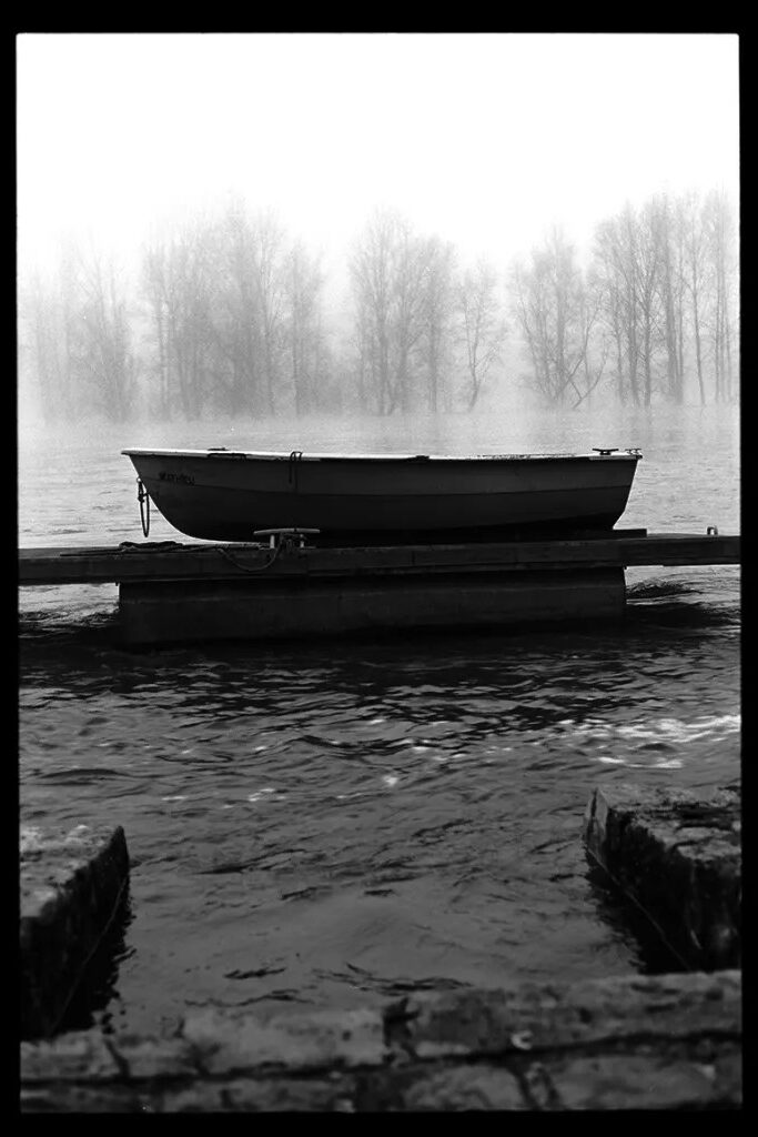 Study 7: The motionless boat