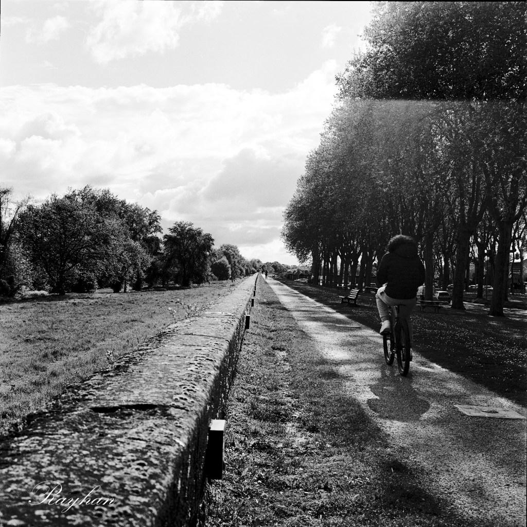 Bike path, Orléans, May 2025. © Rayhan RAHIM KHAN